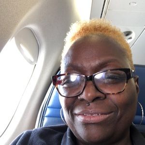 Meet your Posher, Rhonda